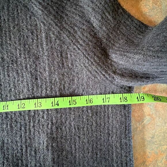 James Perse Los Angeles Cashmere Navy Funnel Neck Ribbbed Sweater with Raglan Sl - Picture 5 of 10